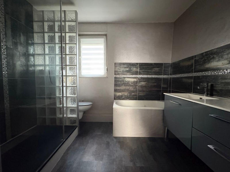 Maison - 105 m² - 4 pièces