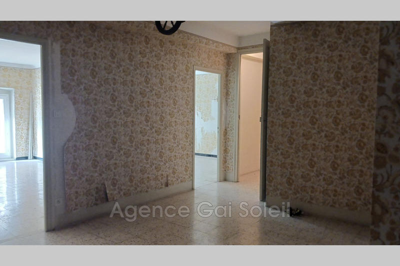 Maison - 290 m² - 6 pièces