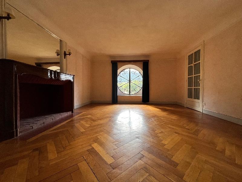 Appartement - 150 m² - 4 pièces