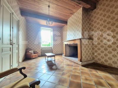 Maison - 245 m² - 7 pièces