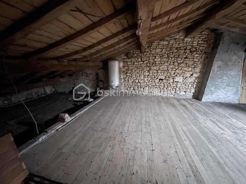 Maison en pierre - 86 m² - 3 pièces