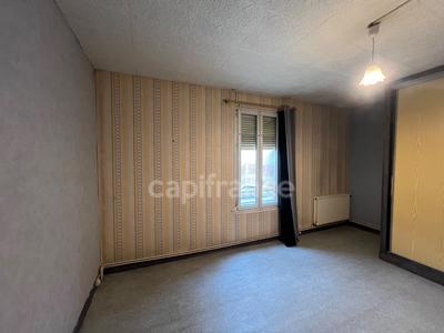 Maison - 104 m² - 5 pièces