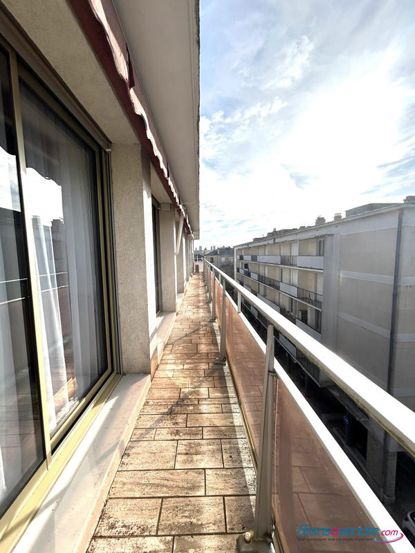 Appartement - 105 m² - 3 pièces