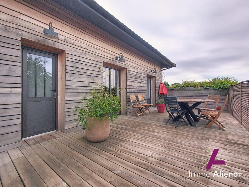 Maison - 140 m² - 8 pièces