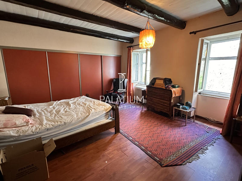 Maison - 170 m² - 5 pièces