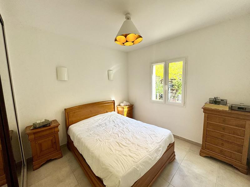 Villa - 240 m² - 8 pièces