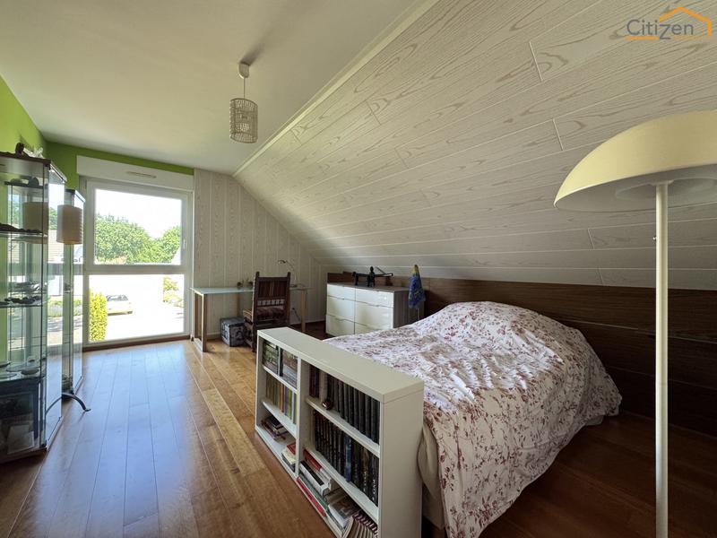 Maison contemporaine - 209 m² - 6 pièces