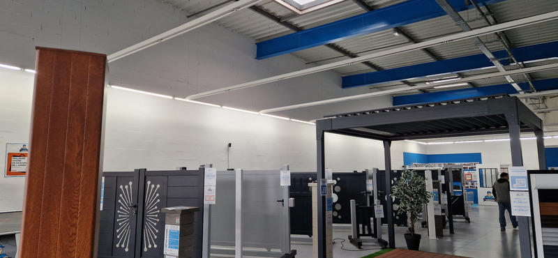 Local commercial - 309 m² - 1 pièce