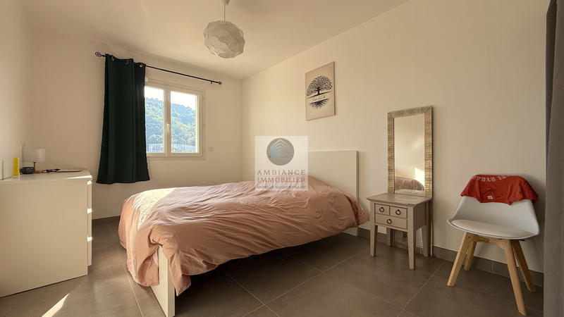 Appartement - 120 m² - 6 pièces