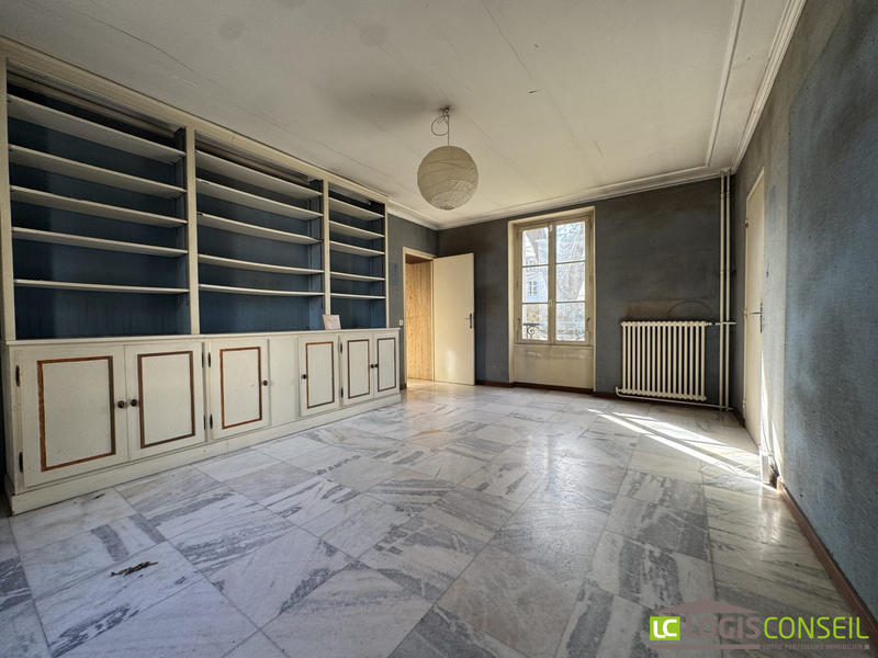 Villa - 222 m² - 7 pièces