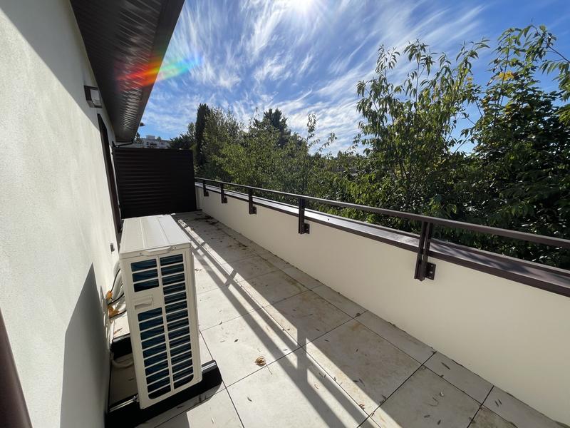 Appartement - 106 m² - 5 pièces