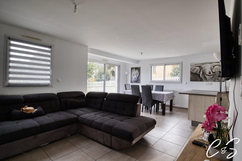 Maison - 90 m² - 4 pièces