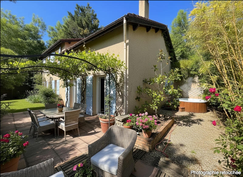 Maison - 140 m² - 5 pièces