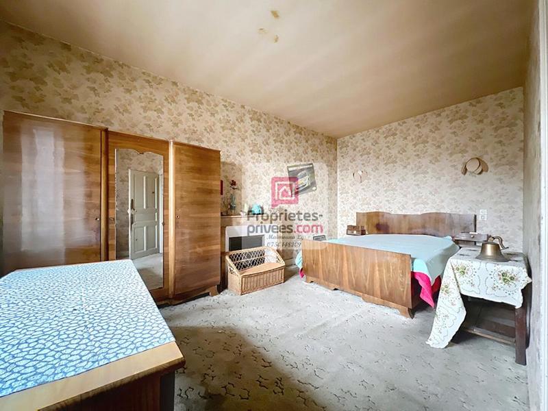 Maison - 390 m² - 9 pièces