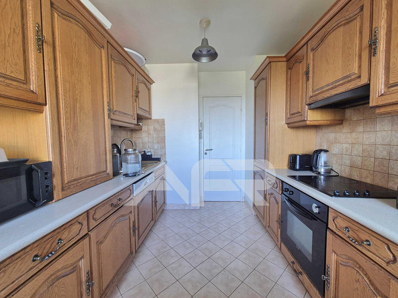 Appartement - 80 m² - 4 pièces