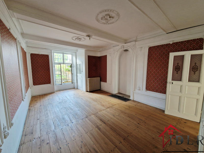 Maison - 402 m² - 14 pièces