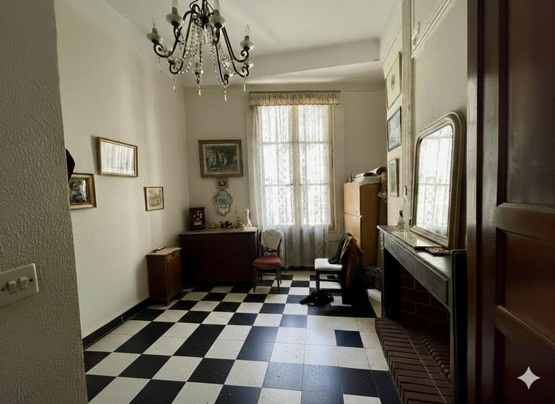 Appartement - 90 m² - 4 pièces