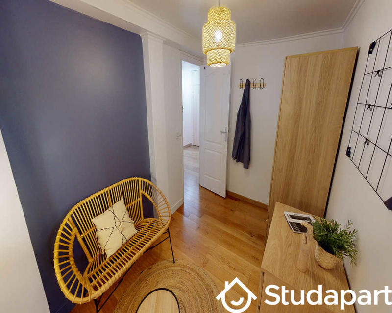 Chambre - 70 m² - 1 pièce