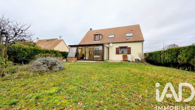 Maison - 135 m² - 6 pièces