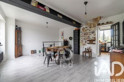 Maison - 143 m² - 7 pièces