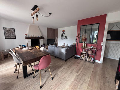 Maison - 95 m² - 5 pièces