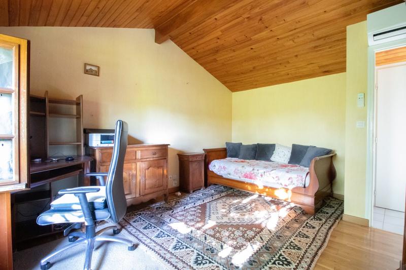 Maison traditionnelle - 136 m² - 5 pièces