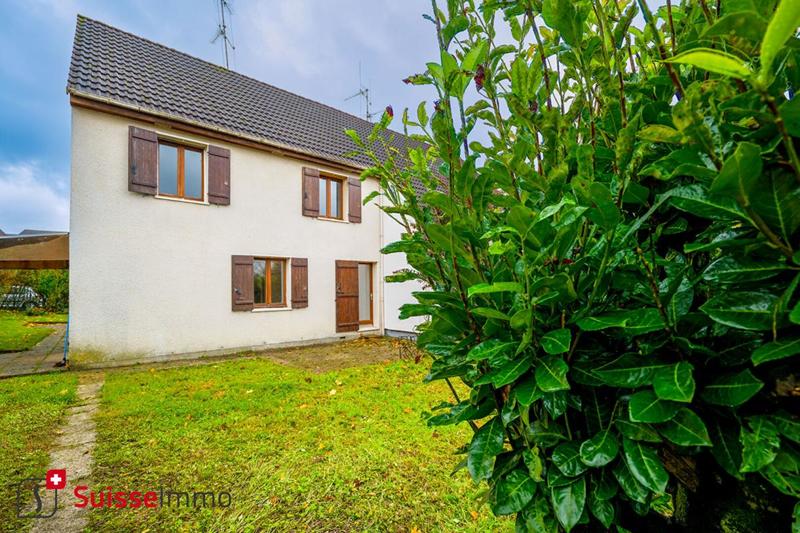 Maison - 93 m² - 5 pièces