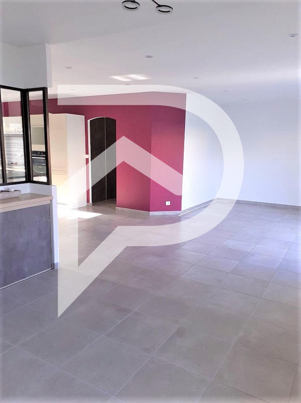 Maison - 105 m² - 5 pièces