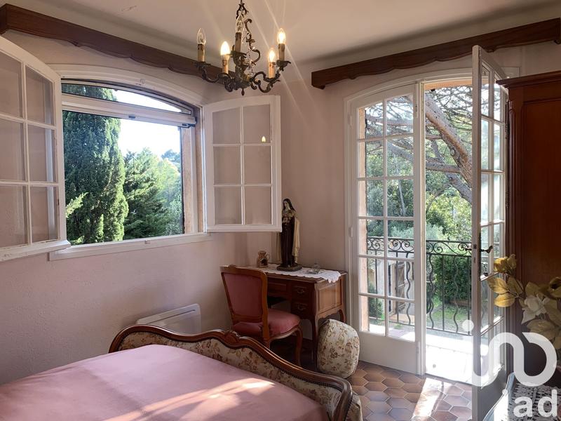 Maison - 269 m² - 14 pièces