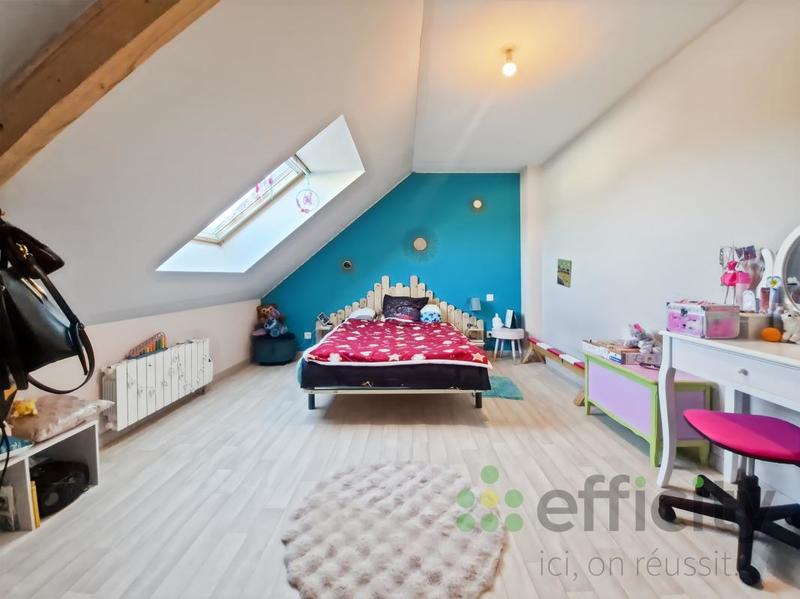 Pavillon - 185 m² - 7 pièces