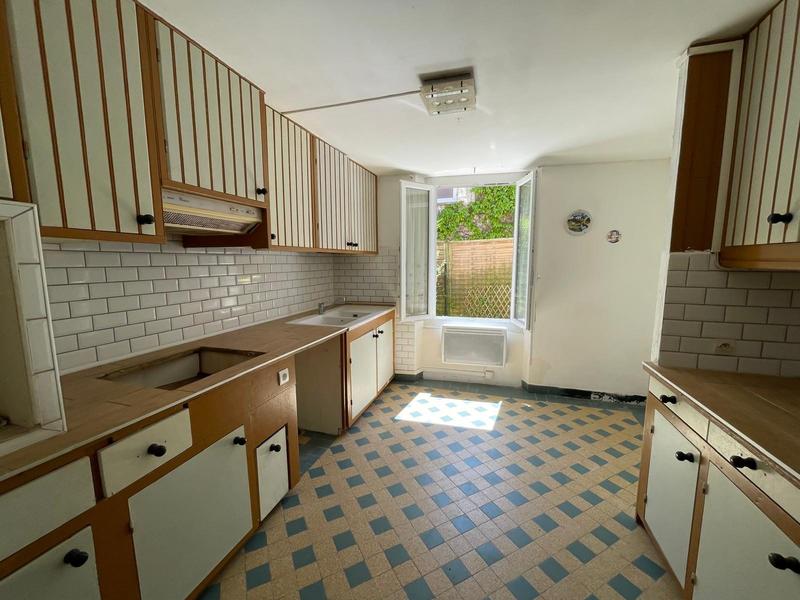 Maison - 140 m² - 8 pièces