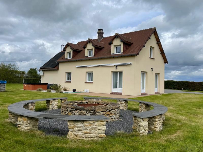 Maison traditionnelle - 149 m² - 5 pièces