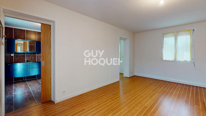 Maison - 200 m² - 7 pièces