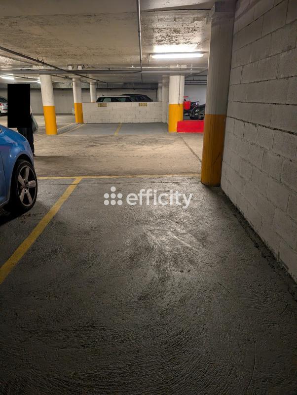 Parking - 11 m²