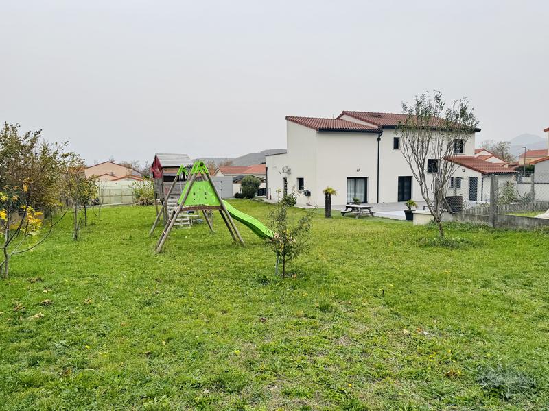 Maison - 190 m² - 7 pièces