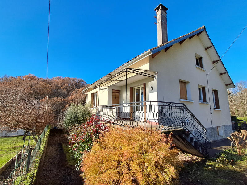 Maison - 94 m² - 5 pièces