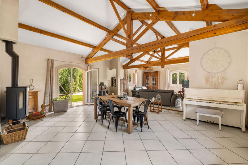 Maison - 157 m² - 6 pièces