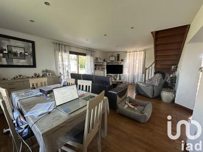 Maison - 180 m² - 8 pièces