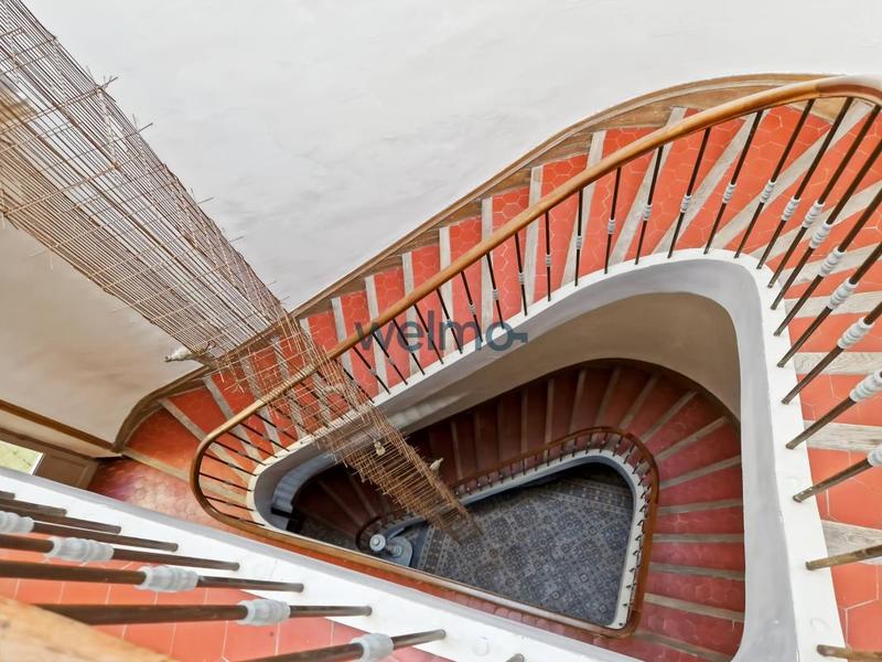 Demeure - 400 m² - 12 pièces