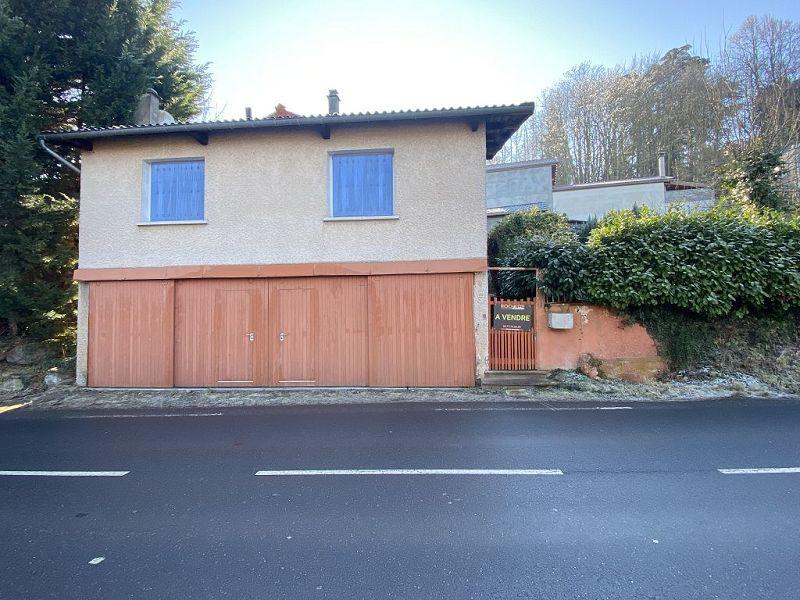 Maison traditionnelle - 88 m² - 4 pièces
