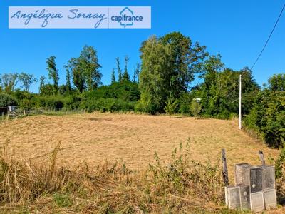 Terrain constructible - 2 221 m²