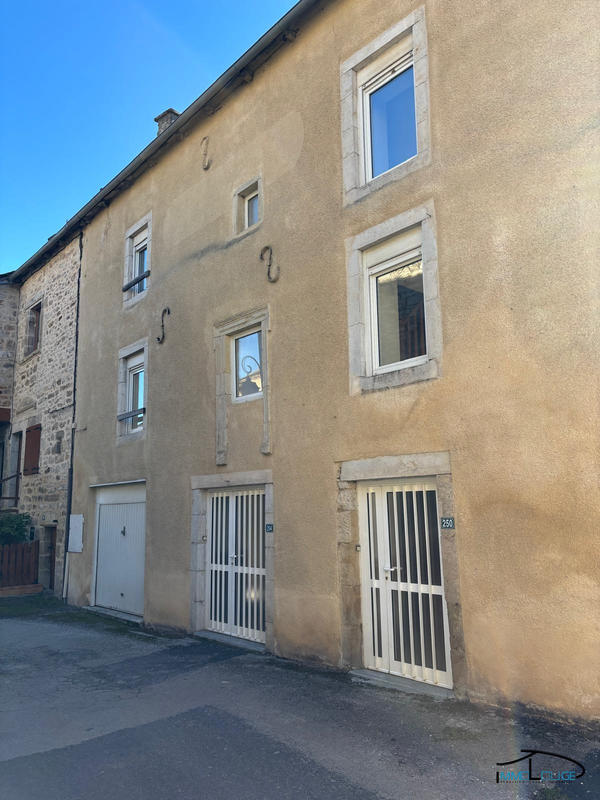 Appartement - 180 m² - 9 pièces