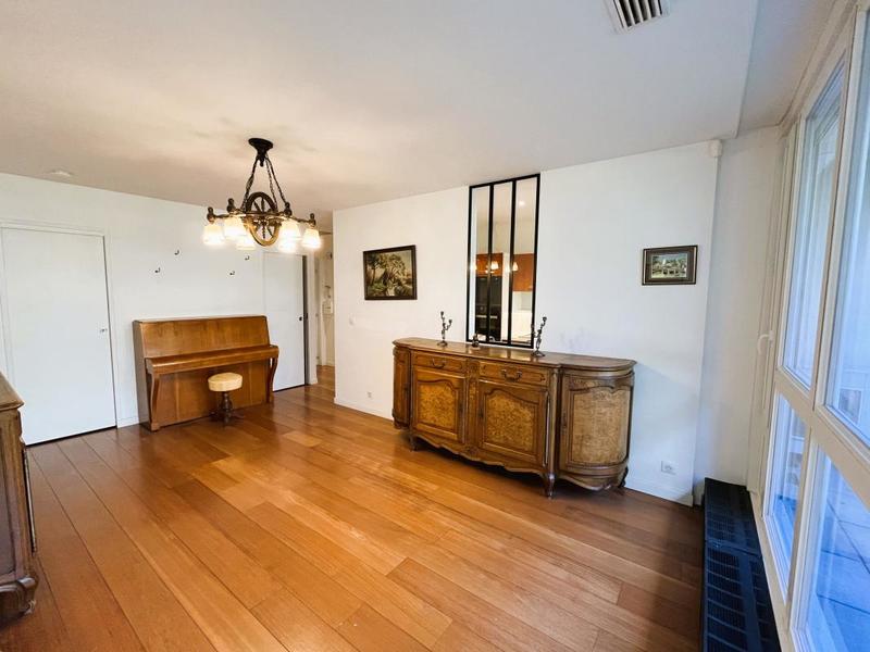 Appartement - 77 m² - 3 pièces