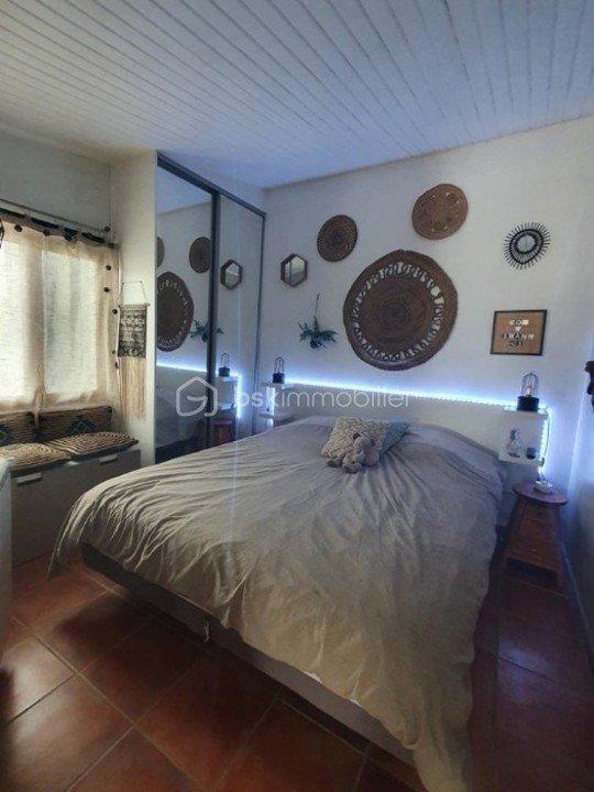 Maison - 90 m² - 3 pièces