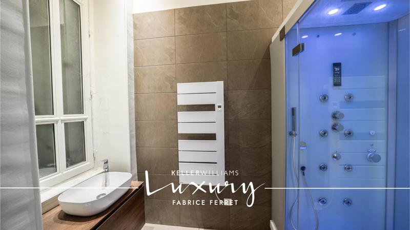 Appartement - 180 m² - 7 pièces