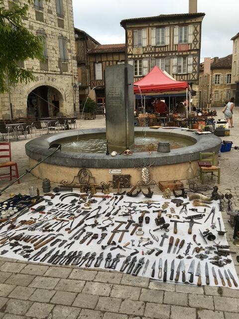 Vide grenier - brocante