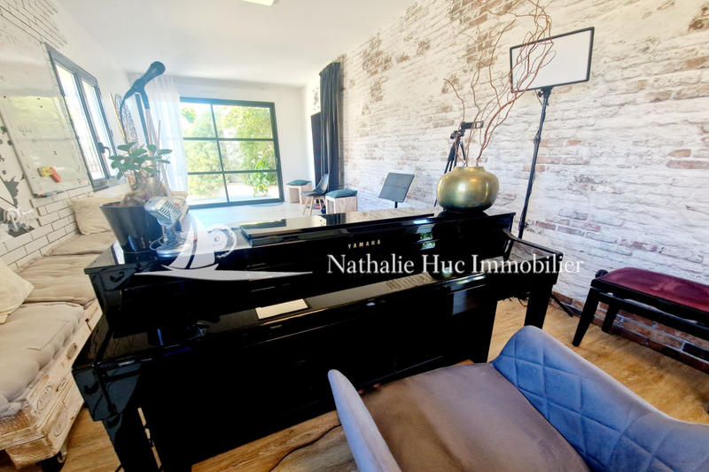 Villa - 205 m² - 5 pièces