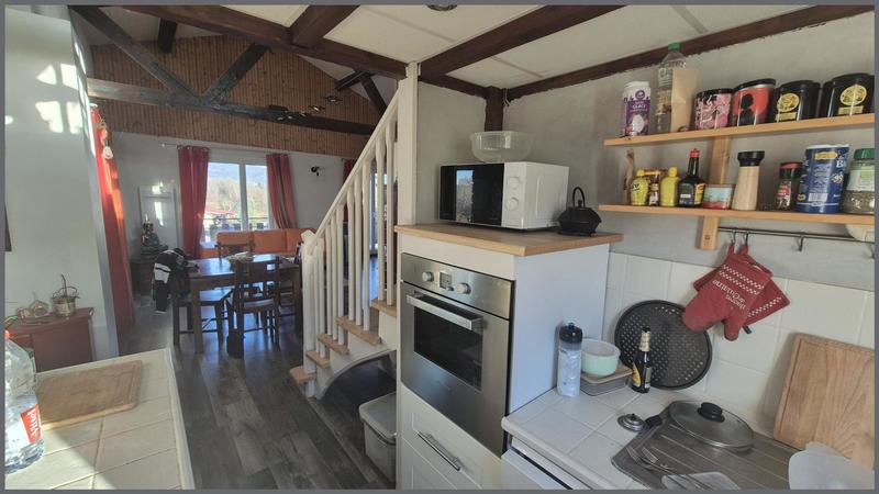 Maison - 95 m² - 5 pièces