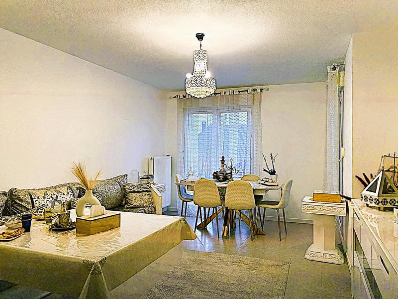 Maison jumelée - 88 m² - 4 pièces