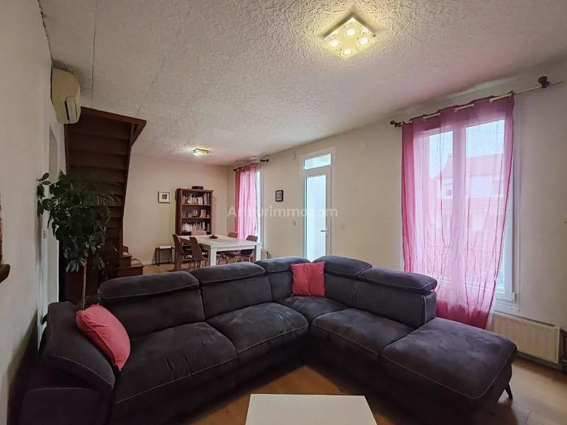 Maison - 90 m² - 5 pièces